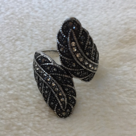 Leaf wrap around ring 💍 - Picture 3 of 4